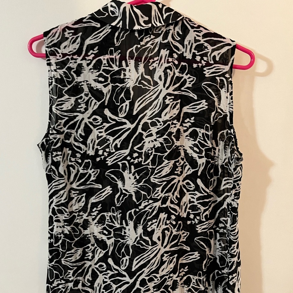 -Style & Co. petite 6P black white print top